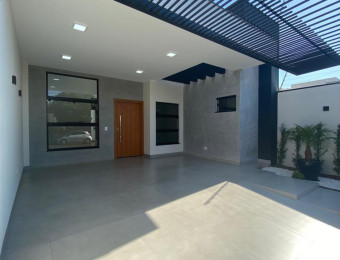 CASA JARDIM MONTE REI - MARINGÁ - PR