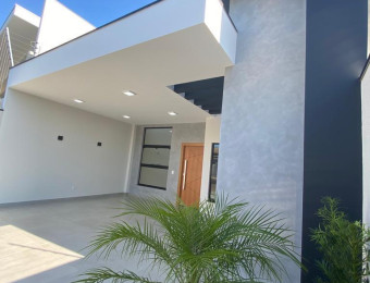 CASA JARDIM MONTE REI - MARINGÁ - PR
