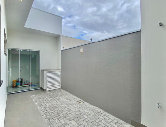 CASA JARDIM CANADÁ - MARINGÁ - PR